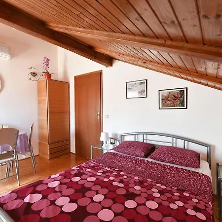 Adria Apartamento *