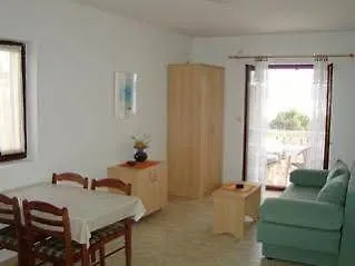 Adria Apartamento *