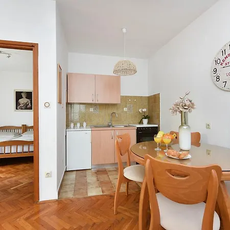 Adria Appartement *