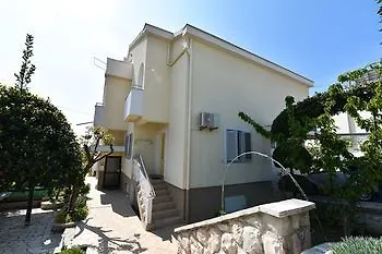 Adria Appartement *