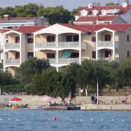 Appartement Adria *